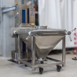 Bin blender column