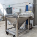 Bin blender column