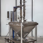 Mobile lifting column for vacuum conveyor + BIN