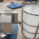 Lifting column for drums