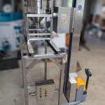 Mobile Lifting column for drums (motorized version)