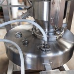 Big-Bag emptying structure with integrated C.I.P. system