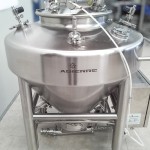 Pharma bin in vacuum 300L