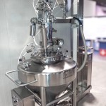 Pharma bin in vacuum 300L