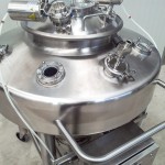 Pharma bin in vacuum 300L