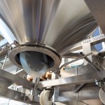 Lifting comumn for BIN/IBC for pharma