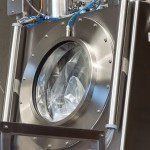 Glove Box with Inflatable Gasket for Dust-Free and Contamination-Free Drum Sealing