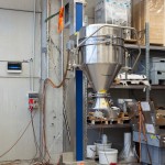 Electric Drum Lifter and Tilter (drum discharge phase)